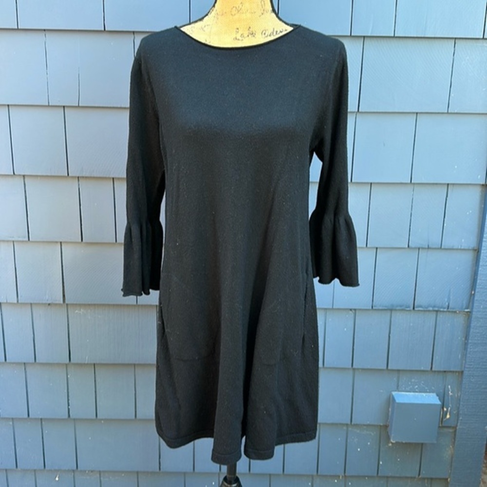 🖤🖤🖤Black Knit dress medium to large bell sleeve